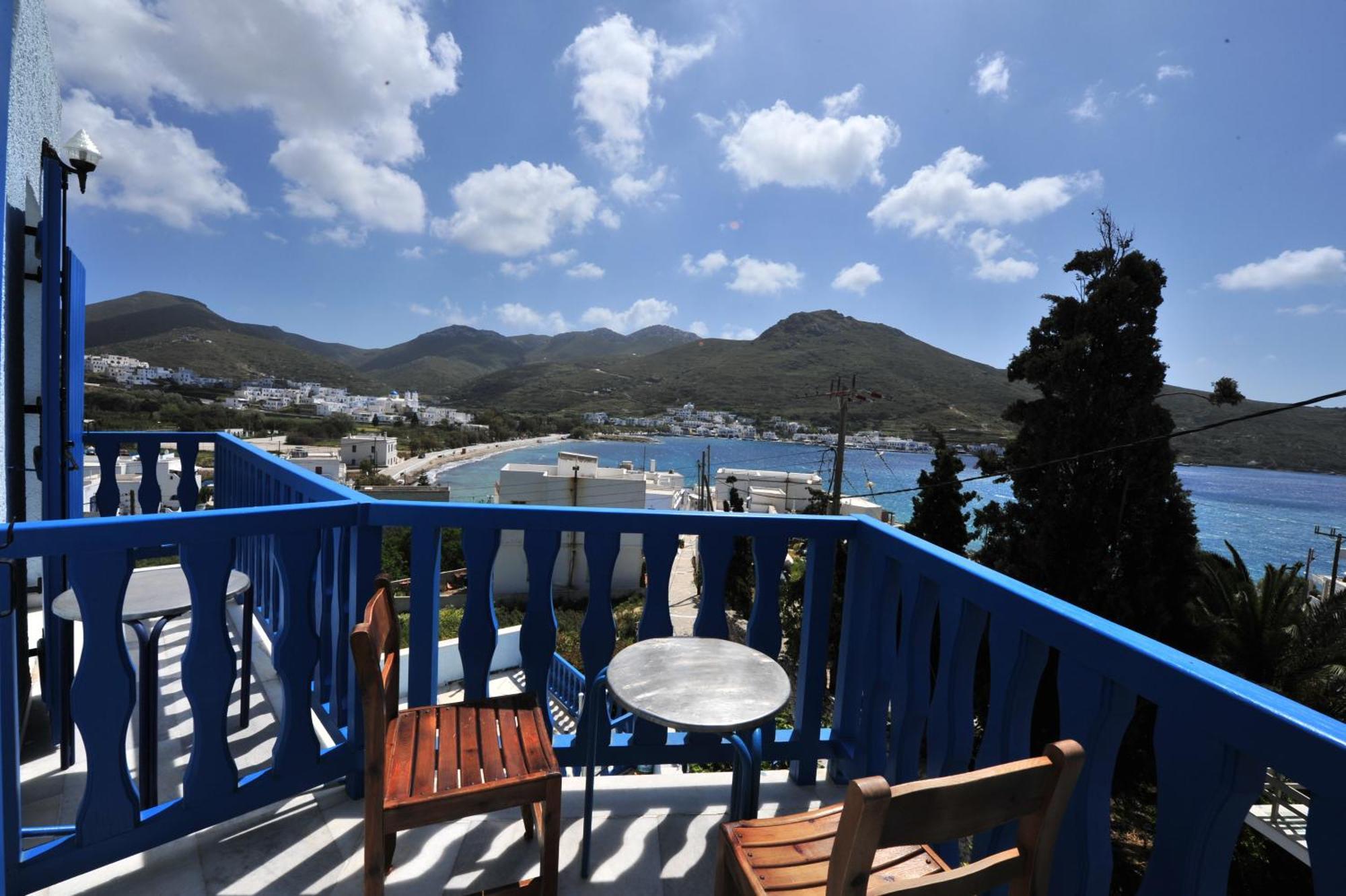 St.George Valsamitis Hotel Katapola Bagian luar foto