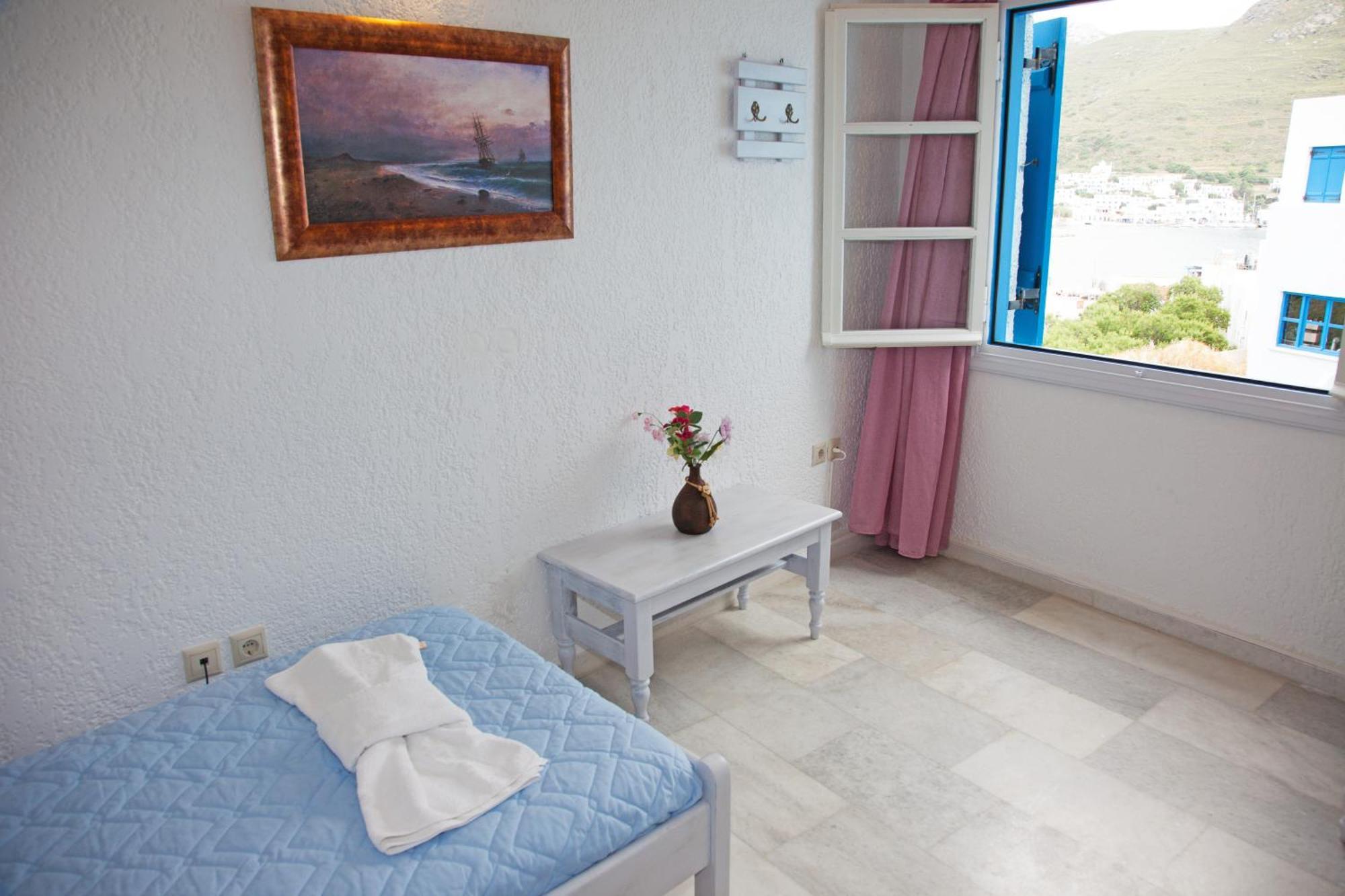 St.George Valsamitis Hotel Katapola Ruang foto